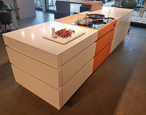 Inklusive Silestone Arbeitsplatte – ohne Zubehör und Geräte - Avance FS