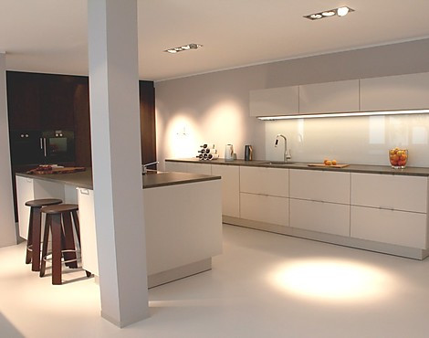 PUR UND EDEL - MATTLACK UND ECHTHOLZ - 8008 LS