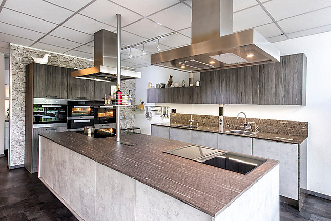 Kuche Beton Holzoptik