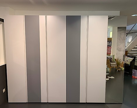 Kleiderschrank - Contur 0400
