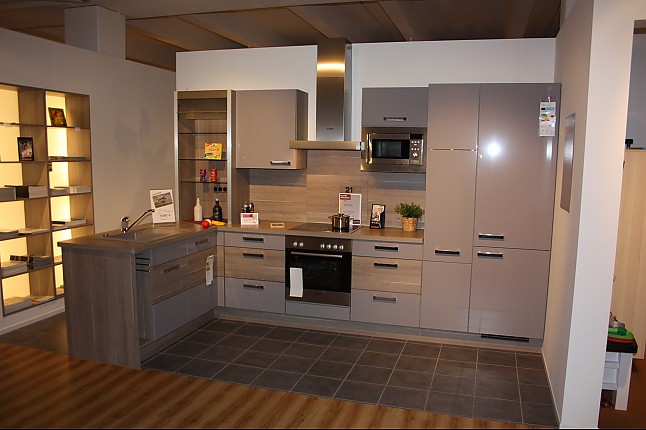 Hochschrank badezimmer weià hochglanz ~ dayoop.com