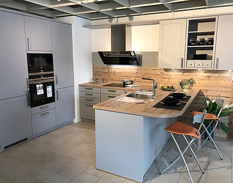 hochwertige Landhausküche - Valetta