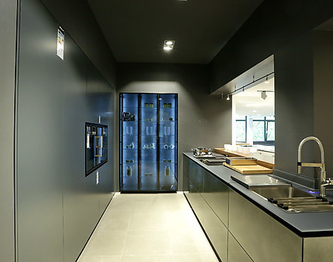 Moderne WARENDORF Küche mit Wärmeschublade,Mikrow.Back.Serie, Backofen und Glasschrank - Nochmals stark reduziert! - WARENDORF Küche L15 Mattglattlack NCS S7502-B und N33 Edelfurnier matt