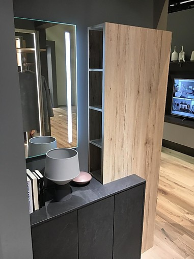 Nobilia Musterküche Exklusive Garderobe Eiche San Remo