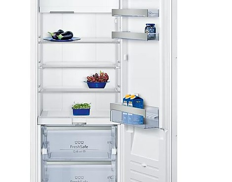 Einbau-Kühlschrank mit Gefrierfach 140 x 56 cm - KI8523D30