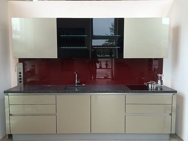 Störmer küchen musterküche grifflose design küche mit granit ...