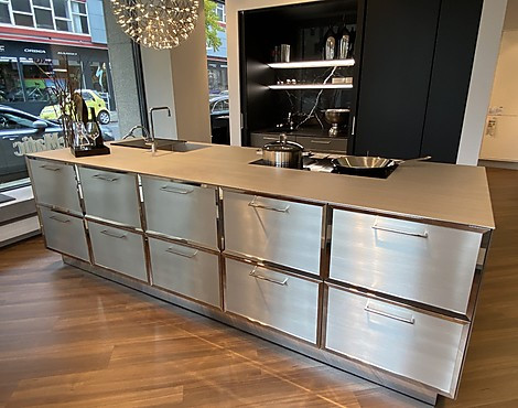 Klassik in ihrer aktuellsten Form mit Küchen Buffet - 88LS