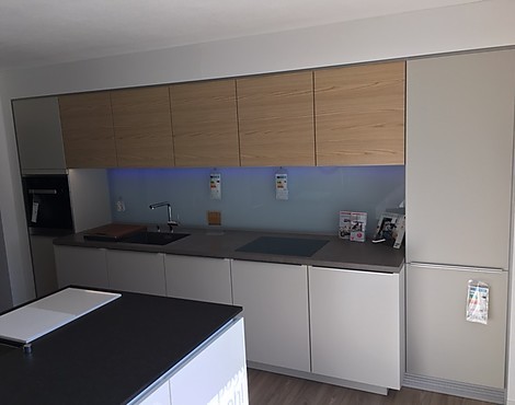 VH1204 kieselgrau + DB1242 Ulme natur - +Integration