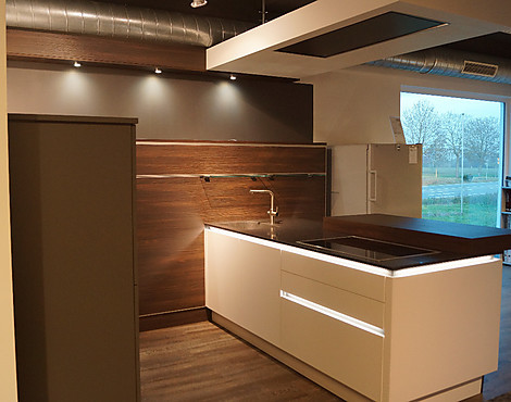 Glastec mit Silestone-platte und Insellösung - Glastec