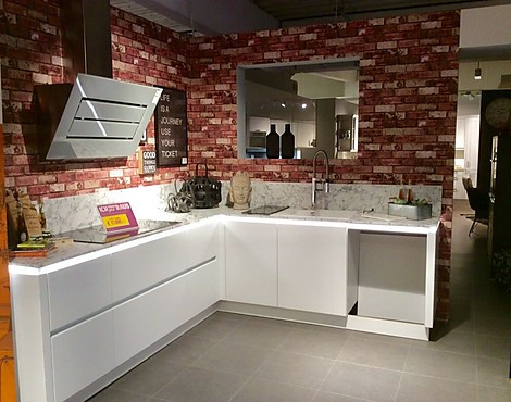 Moderne Küche in Kristallweiß - Siena