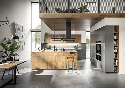Moderne Küche mit Holz