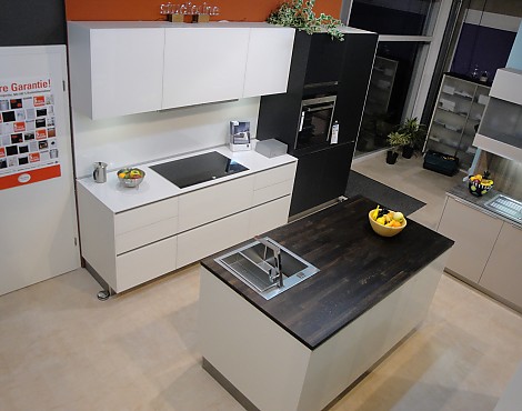 AV 5090-GL - mit Glasfronten TOP modern !!! Diese Küche ist reserviert !!!