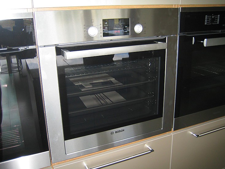 Backofen HBG73B550 Einbaubackofen mit Pyrolyse Edelstahl Bosch