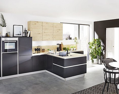 Küchenkombination Echtlack schwarz softmatt und Wildeiche rustikal Nachbildung - softlack/Artwood
