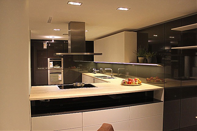 Siematic musterküche siematic sc41 lotusweià mit graphitgrau ...