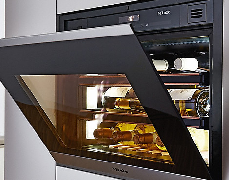 Edler Weinkühlschrank, schwarz - KWT 6112 iG