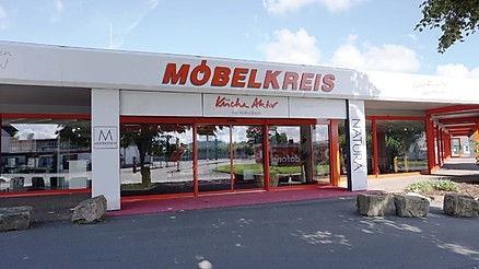 Außenansicht des Küchenstudios Möbelkreis Brakel Außenansicht des Küchenstudios Möbelkreis Brakel