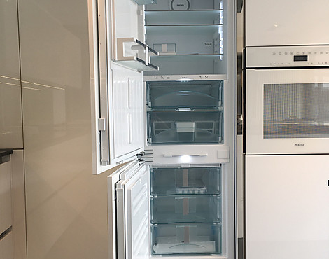 LIEBHERR 178er Kühl-Gefrierkombination - ICBNi 3376