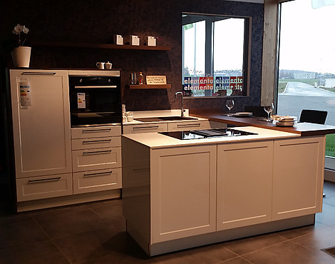Moderne Landhausküche - AV 5040 weiß Hochglanz Lack