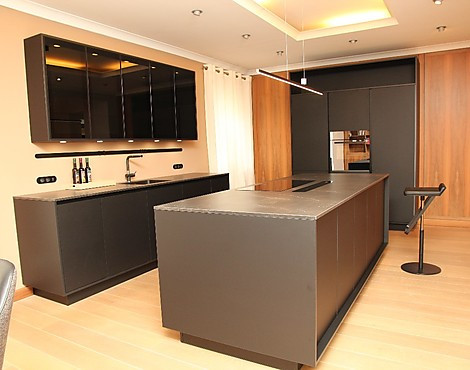 Grifflose Designküche mit Ceramic-Arbeitsplatte - S2-SLS SimiLaque samtmatt