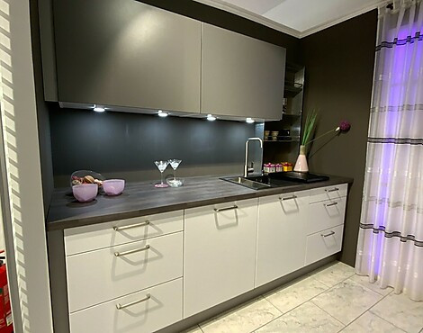Weiß-lavagraue Fronten-Kombination - Loft polarweiß/ lavagrau