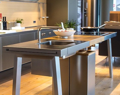 Werkbank - Eiche + Edelstahl inkl. Gaggenau und Müllelement - b2