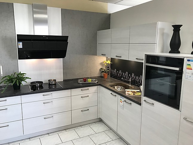Featured image of post Unterschrank Ecke Nolte Küchen Ersatzteile : Jungbrunnen aufsatzschrank massiv teak unbehandelt mit laden praktische unterschranke in 2020 unterschrank kuchenunterschrank kuchenplanung.