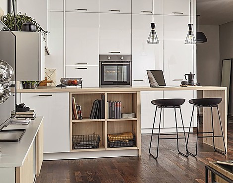 Famillien Insel-Küche mit einem modernen Look - Fino Gloss