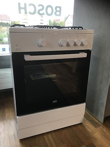 Backofen Gasherd Beko Gasbackofen Mit 4 Gaskochfelder Beko