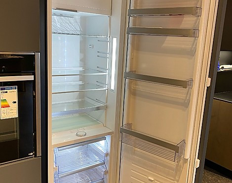 Einbau-Kühlschrank mit Gefrierfach 177.5 x 56 cm KI8826D30 - KI8826D30