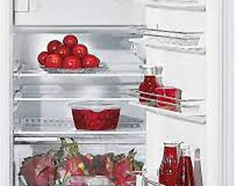 Miele Einbaukühlschrank aus Ausstellung - K512i-2
