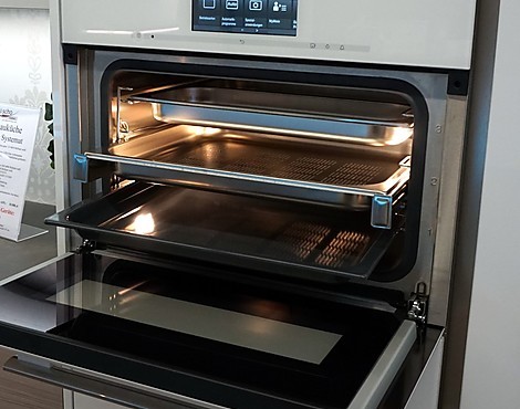 Ausstellungsmuster Miele DGC 6800 XL Dampfgarer mit vollwertiger Backofenfunktion - DGC 6800 XL Brilliantweiß