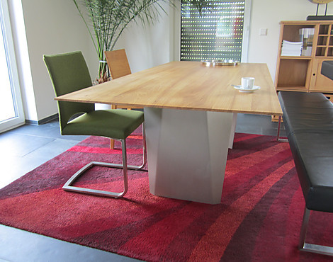 Esstisch der Firma Girsberger - Wangentisch