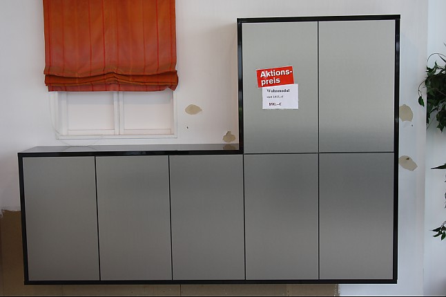Häcker musterküche abgetreppte designer wohnwand mit ... Küche schwarz glänzend