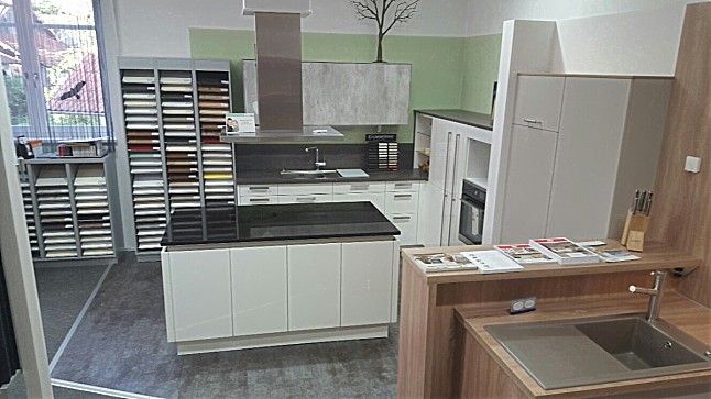 bauformat-musterküche moderne l-küche mit kochinsel bauformat-musterküche moderne l-küche mit kochinsel