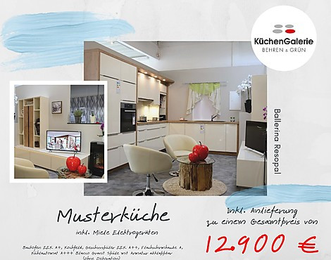 Musterküche Magnolia mit passender Wohnwand - Resopal