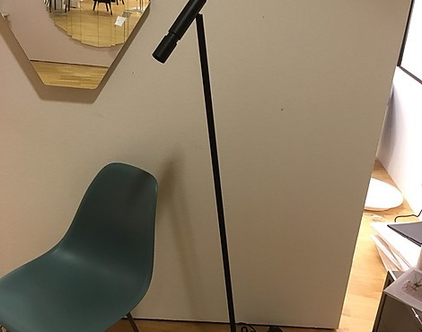 LED Standleuchte Studio 8 mit Tastdimmer - LDM Studio 8