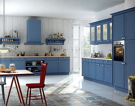 Großzüzige Küche in Echtlack Blaubeere softmatt. - Windsor Lack