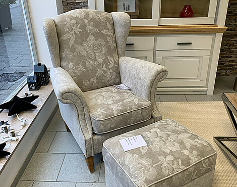 Natura Lebensart „Brunswick Romantic” Ohrensessel + Hocker - Brunswick