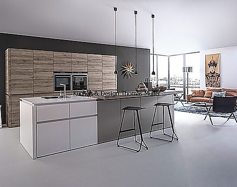 Grifflose Inselküche in Lack und Echtholz funktional und elegant - Ceres