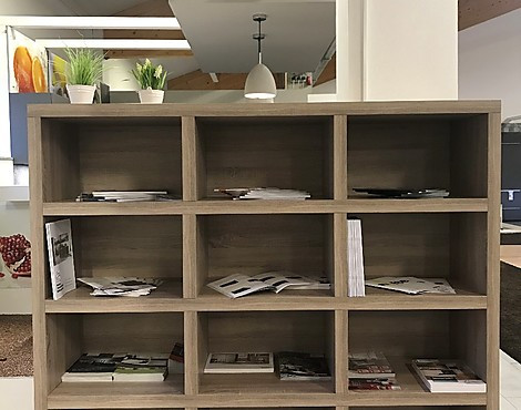 Nolte Ausstellungsregal mit Fächern - E25 Kansas Oak