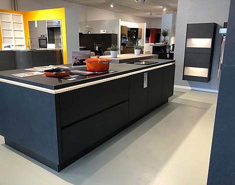 Inselküche mit Pultplatte - Nobilia StoneArt Grauschiefer Nb