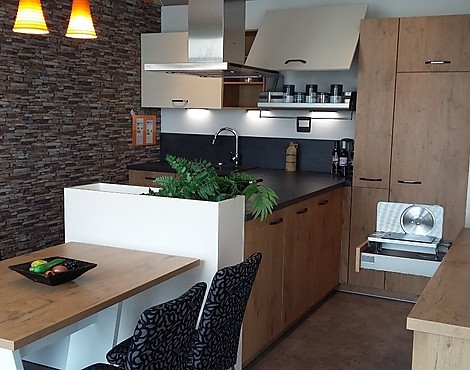 Kunststoff Holzdekor T- Küche - Delta Astoria Eiche