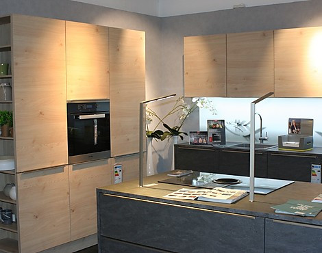 Wohntrend Grünau - 35 Ausstellungsküche 2735.. ohne E-Geräte