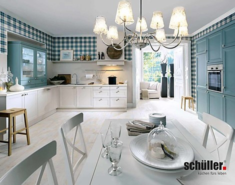 Weiße Küche im Landhausstil - Cambia