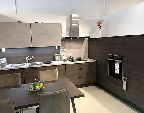 Holz trifft Beton - Nobilia Structura Gladstone Oak