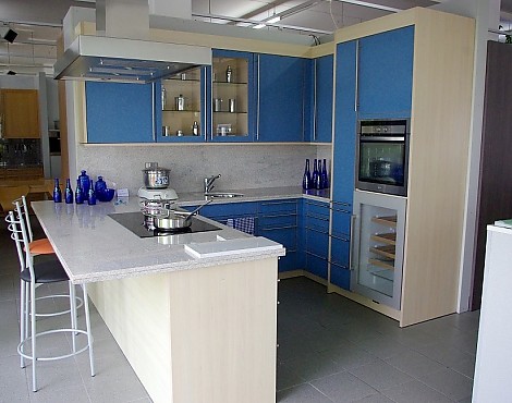 Musterküche - Ausstellungsküche - Abverkaufsküche - Abbet Laminati blau Birnbaum hell