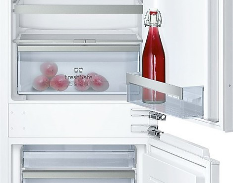 Einbau Kühl-Gefrierkombination mit Gefrierfach unten 177.2 x 55.8 cm - KI6863F30