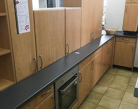 Küchenzeile Erle - Repro / Front MDF / Gebraucht - Küchenzeile Erle - Repro / Front MDF / Gerbraucht