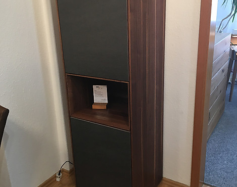 Highboard Nussbaum - Keramik inkl. Beleuchtung - Feligno